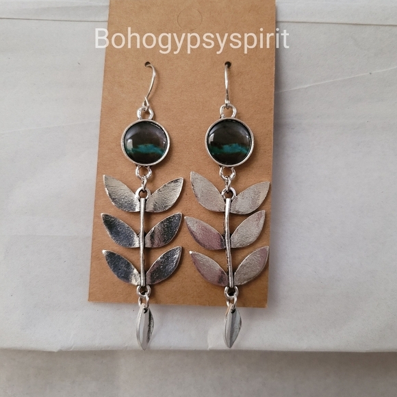 Boho Retro Leaf Dangle Drop  Earrings With Pine Stone - Picture 11 of 12